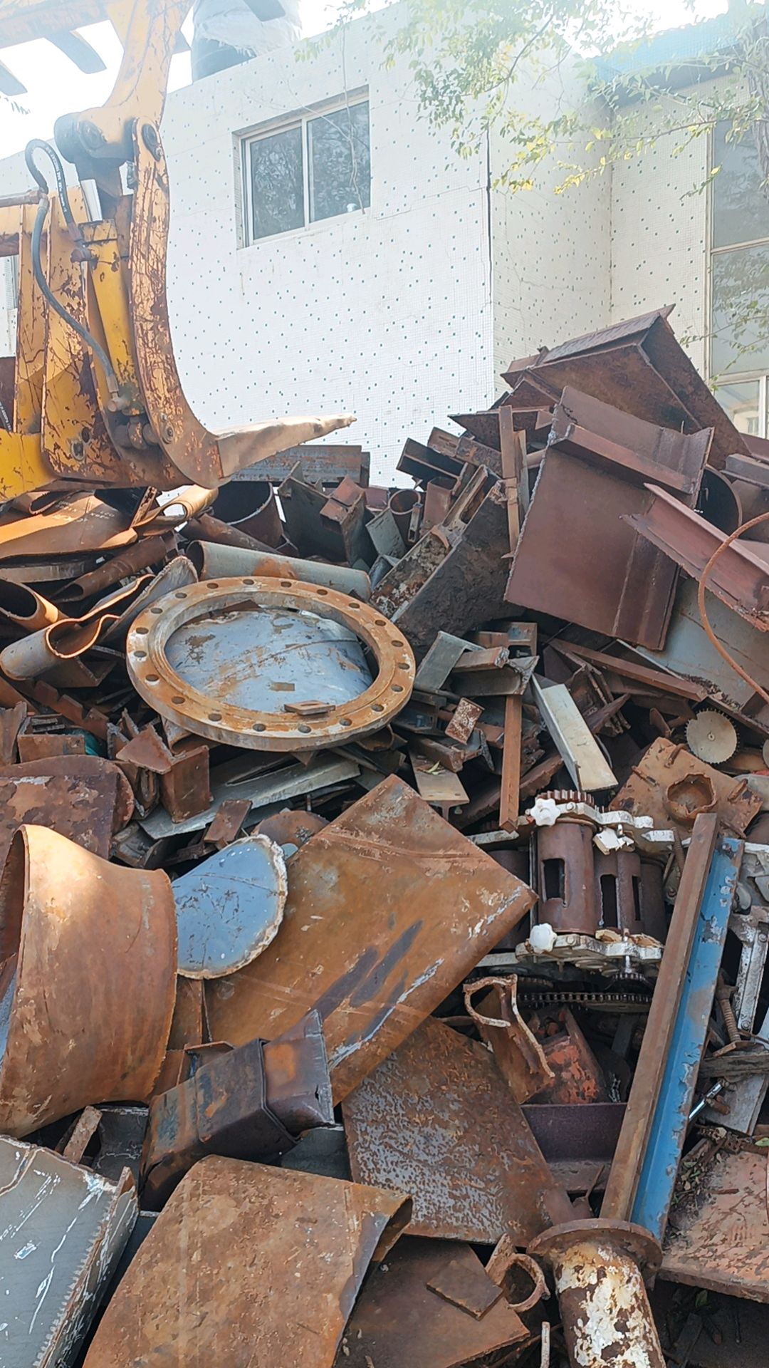 威海廢舊物資回收 綠色循環(huán)與資源再生的實(shí)踐